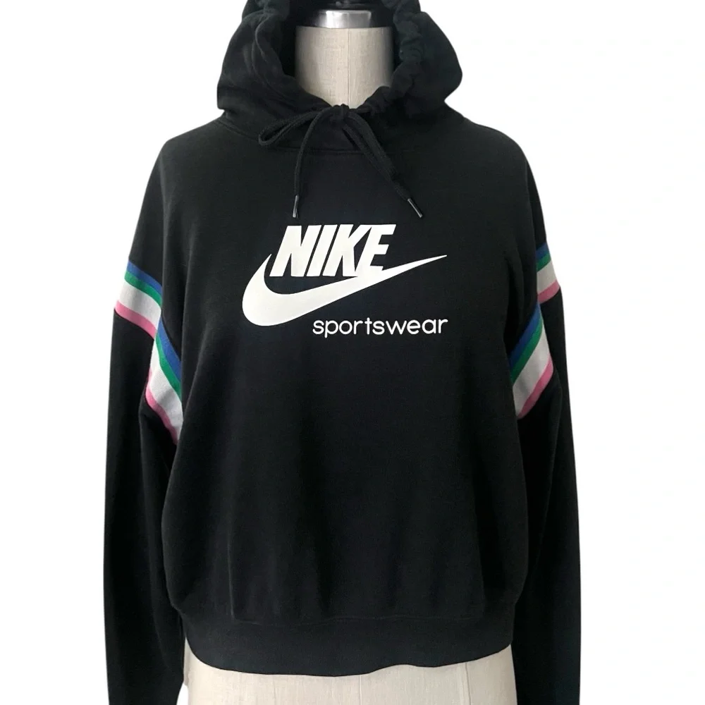 Nike Women’s Black Hoodie Cropped Pullover Logo Sweatshirt Small